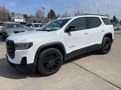 Used 2023 GMC Acadia SLE w/ Driver Convenience Package