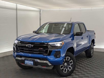Used 2024 Chevrolet Colorado Z71 w/ Z71 Convenience Package 2