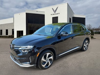 New 2025 VinFast VF 8 Eco