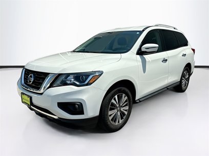 Used 2017 Nissan Pathfinder SV