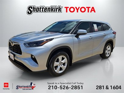Certified 2023 Toyota Highlander LE