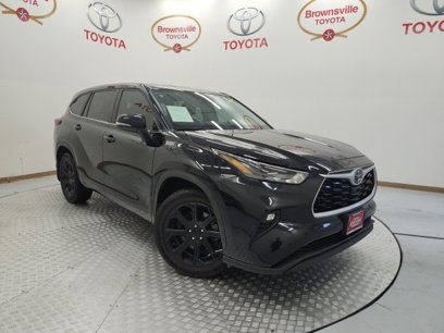 Used 2023 Toyota Highlander LE