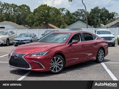 Used 2021 Lexus ES 300h w/ Premium Package