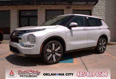 New 2025 Mitsubishi Outlander SE