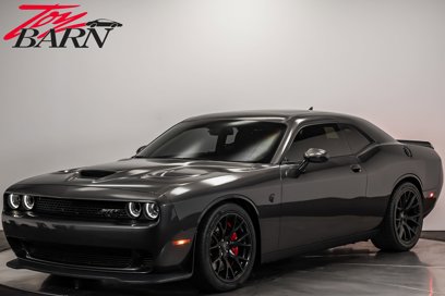 Used 2016 Dodge Challenger SRT Hellcat