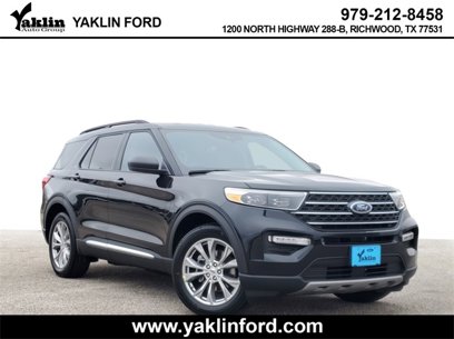 New 2024 Ford Explorer XLT w/ Equipment Group 202A