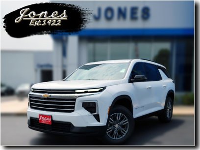 New 2025 Chevrolet Traverse LT w/ Enhanced Driving Package