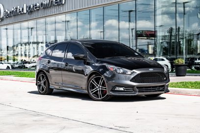 Used 2017 Ford Focus ST w/ Equipment Group 402A
