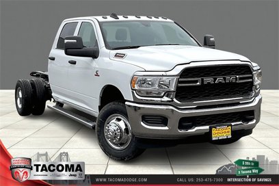 New 2024 RAM 3500 Tradesman w/ Chrome Appearance Group