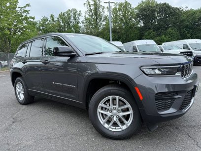 New 2025 Jeep Grand Cherokee Laredo X w/ Luxury Tech Group I