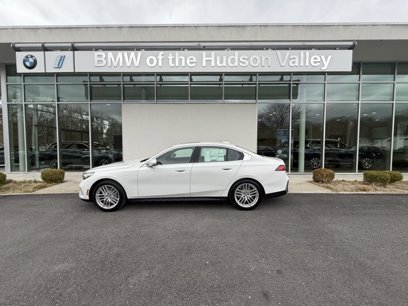 New 2025 BMW 530i xDrive w/ Premium Package