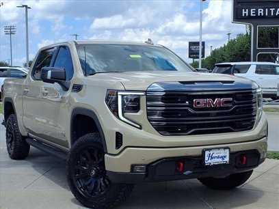 Used 2022 GMC Sierra 1500 AT4 w/ AT4 Premium Package
