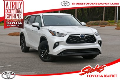 Used 2023 Toyota Highlander LE