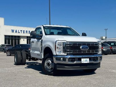 New 2025 Ford F350 XL w/ XL Chrome Package