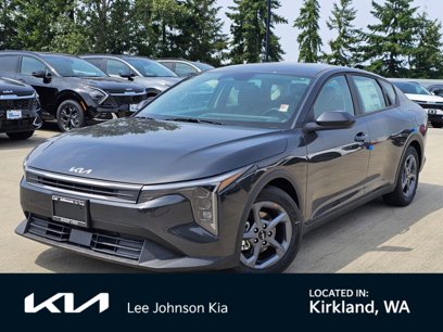 New 2025 Kia K4 LXS