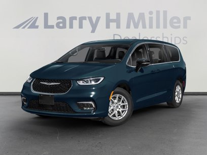 New 2025 Chrysler Pacifica Select