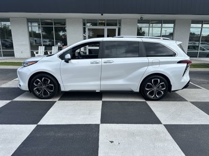 Used 2025 Toyota Sienna Platinum