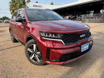 Used 2023 Kia Sorento S w/ Panoramic Sunroof Package
