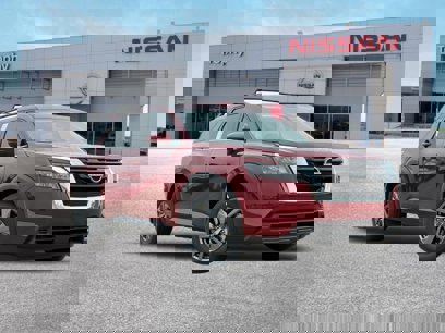 New 2025 Nissan Pathfinder SV