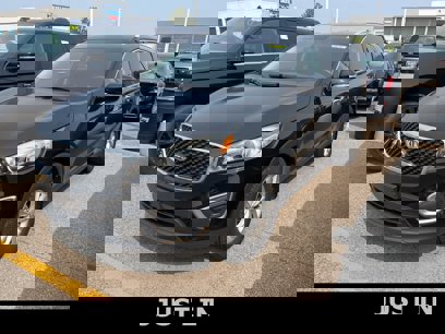 Used 2016 Kia Sorento LX w/ LX Convenience Package