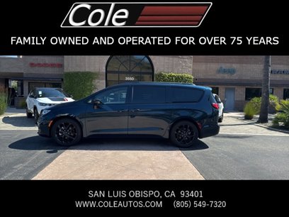 Used 2024 Chrysler Pacifica Limited w/ S Appearance Package