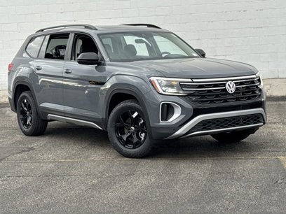 New 2025 Volkswagen Atlas Peak Edition SE