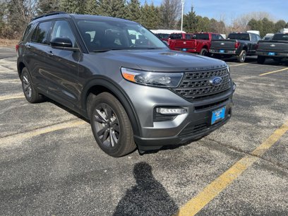 New 2024 Ford Explorer XLT w/ Equipment Group 202A