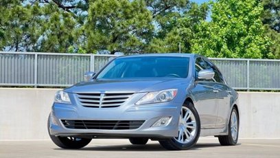 Used 2014 Hyundai Genesis 3.8 w/ Premium Package 02