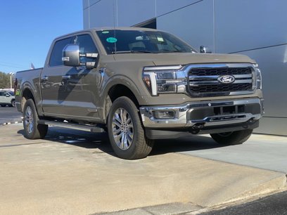 New 2025 Ford F150 Lariat w/ Equipment Group 501A Mid