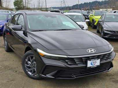 Used 2025 Hyundai Elantra Blue