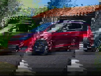 Used 2020 Chrysler Pacifica Touring-L