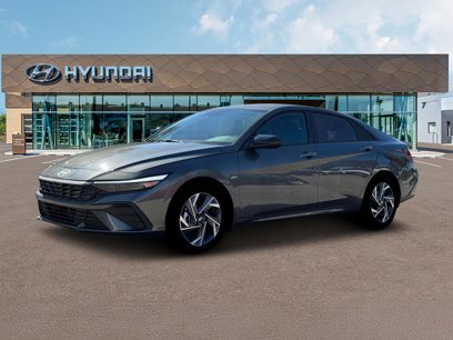 New 2025 Hyundai Elantra SEL