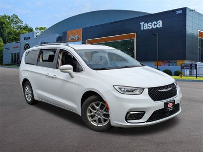 Used 2021 Chrysler Pacifica Touring-L