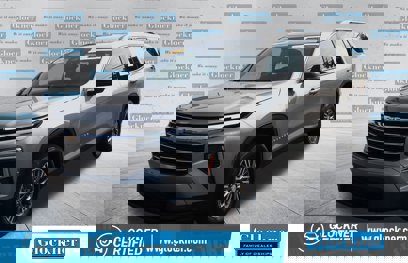 Used 2025 Chevrolet Traverse LT