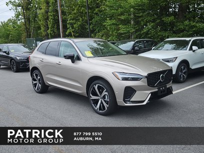 New 2025 Volvo XC60 B5 Ultra w/ Protection Package Premier