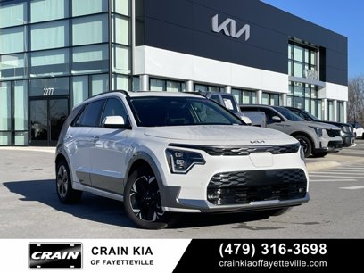 New 2024 Kia Niro Wave w/ Wave Preserve Package