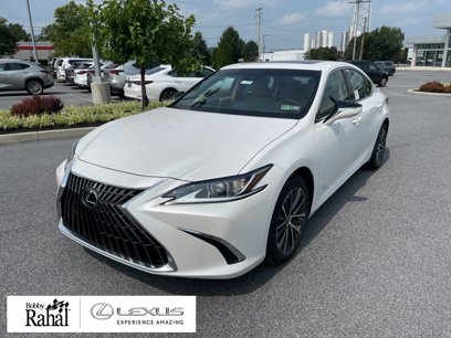 New 2025 Lexus ES 300h w/ Premium Package