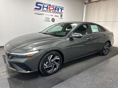 New 2025 Hyundai Elantra SEL