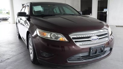 Used 2011 Ford Taurus SE