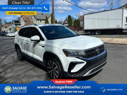 Used 2022 Volkswagen Taos SE w/ IQ.Drive SE Package