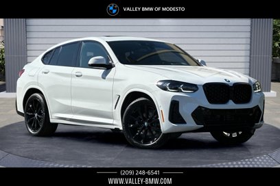 New 2025 BMW X4 xDrive30i w/ Premium Package