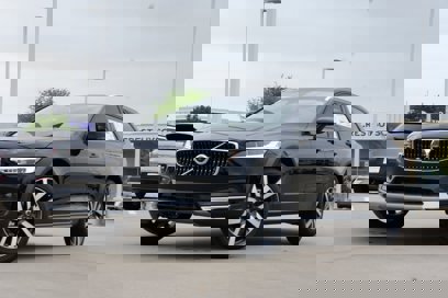 New 2025 Volvo V90 B6 Cross Country Plus w/ Protection Package Premier