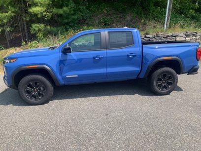 New 2025 GMC Canyon Elevation w/ Convenience Package