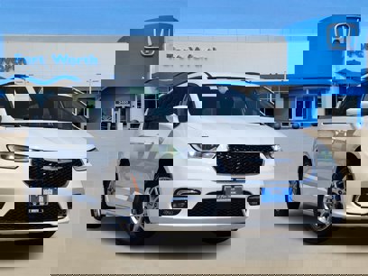 Used 2022 Chrysler Pacifica Touring-L