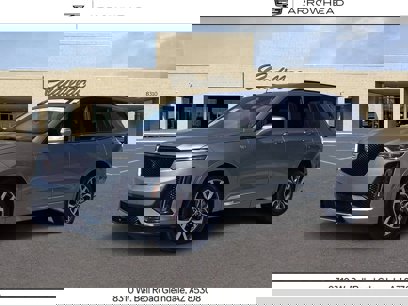 Certified 2025 Cadillac XT6 Sport w/ Platinum Package