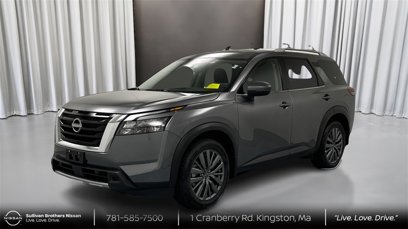 New 2025 Nissan Pathfinder SL w/ SL Premium Package
