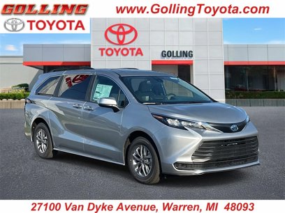 New 2025 Toyota Sienna LE