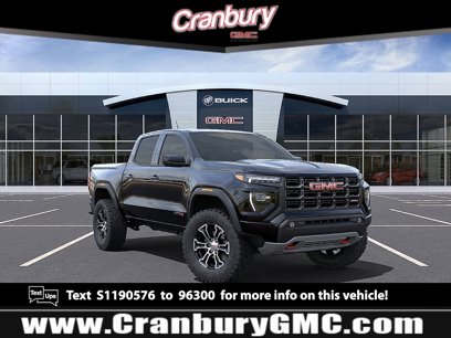 New 2025 GMC Canyon AT4 w/ AT4 Premium Package