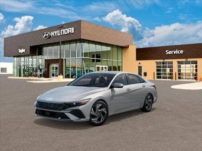 New 2025 Hyundai Elantra Limited w/ Cargo Package