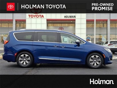 Used 2019 Chrysler Pacifica Limited w/ Advanced Safetytec Group